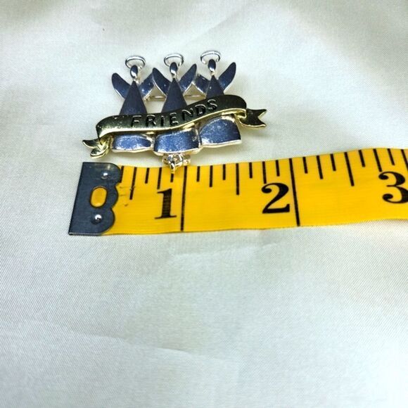 Gold & Silver Three Angels "Friends" Brooch with Dangling Heart - Picture 4 of 5